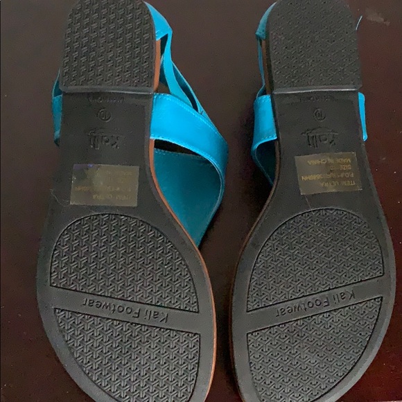 Sandals - Picture 4 of 5